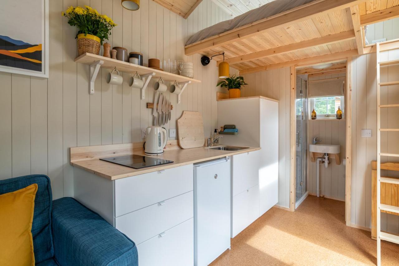 Enchanting Tiny House With Wood Burner And Hot Tub In Cairngorms Баллатер Экстерьер фото